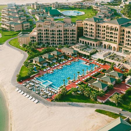 Royal Saray Resort Manama Exterior foto