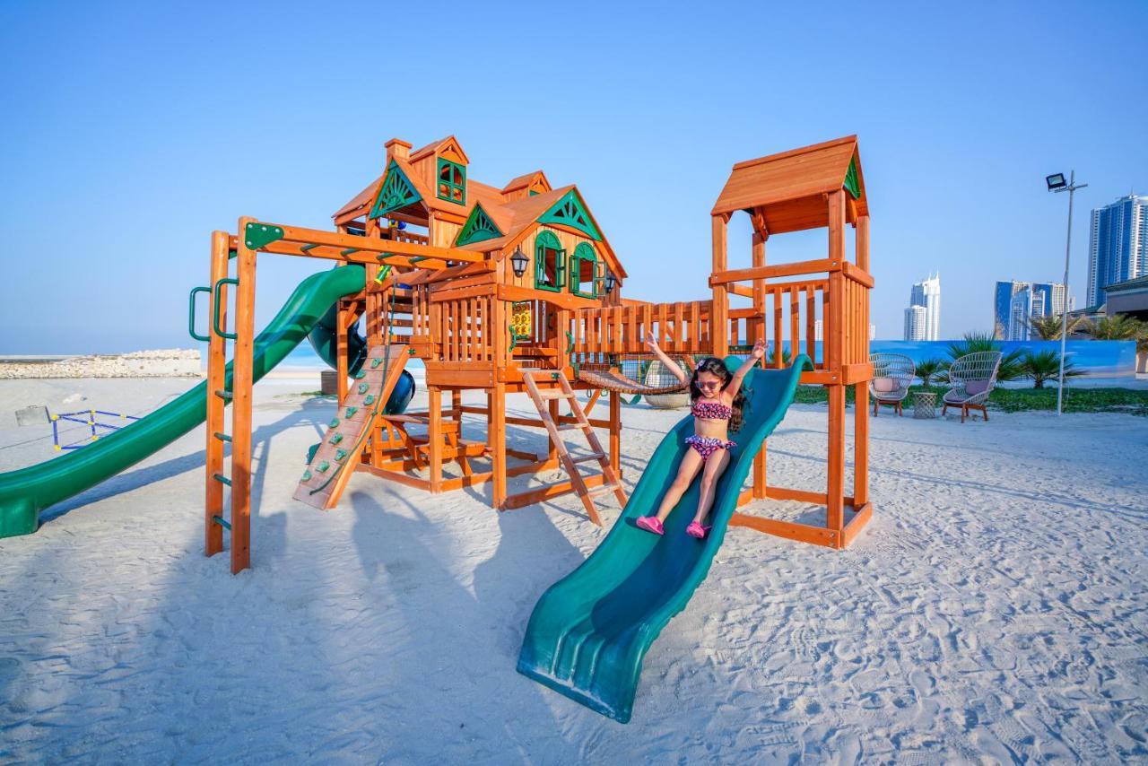 Royal Saray Resort Manama Exterior foto Playground at Jumeirah Beach