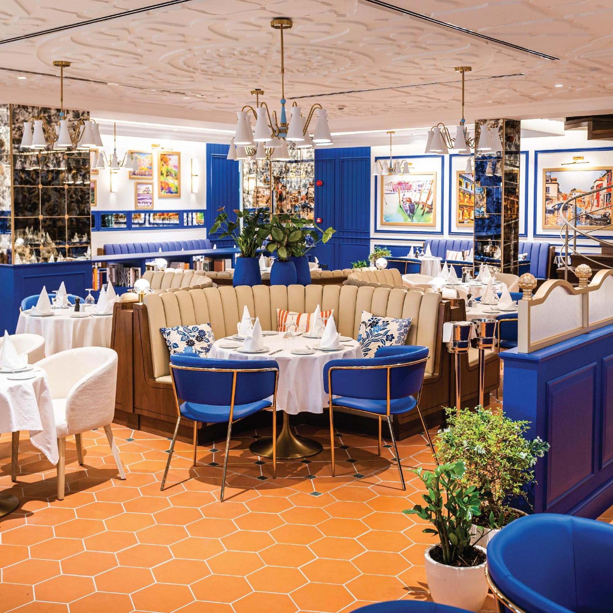 Royal Saray Resort Manama Exterior foto Restaurant Le Maxims