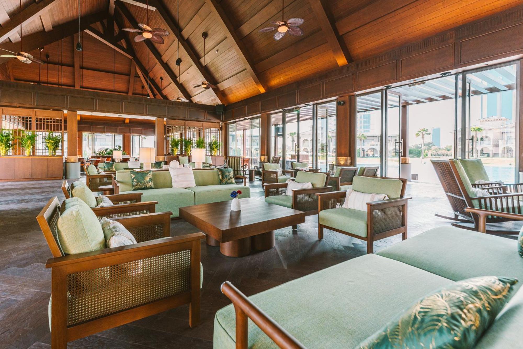 Royal Saray Resort Manama Exterior foto The interior of the lounge